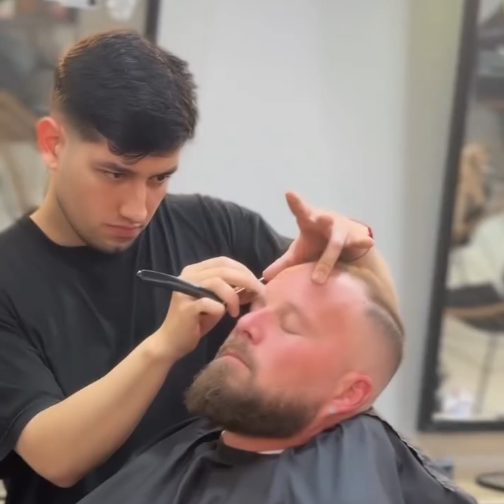 Ale, barbero de Gold Boys & Girls Culture